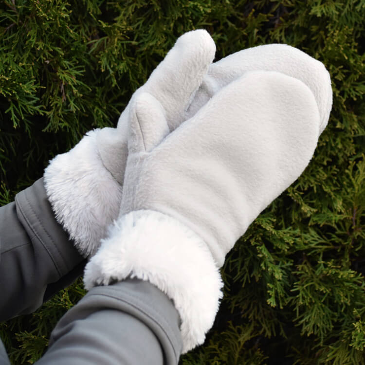 How to Make Fleece Mittens with Faux Fur